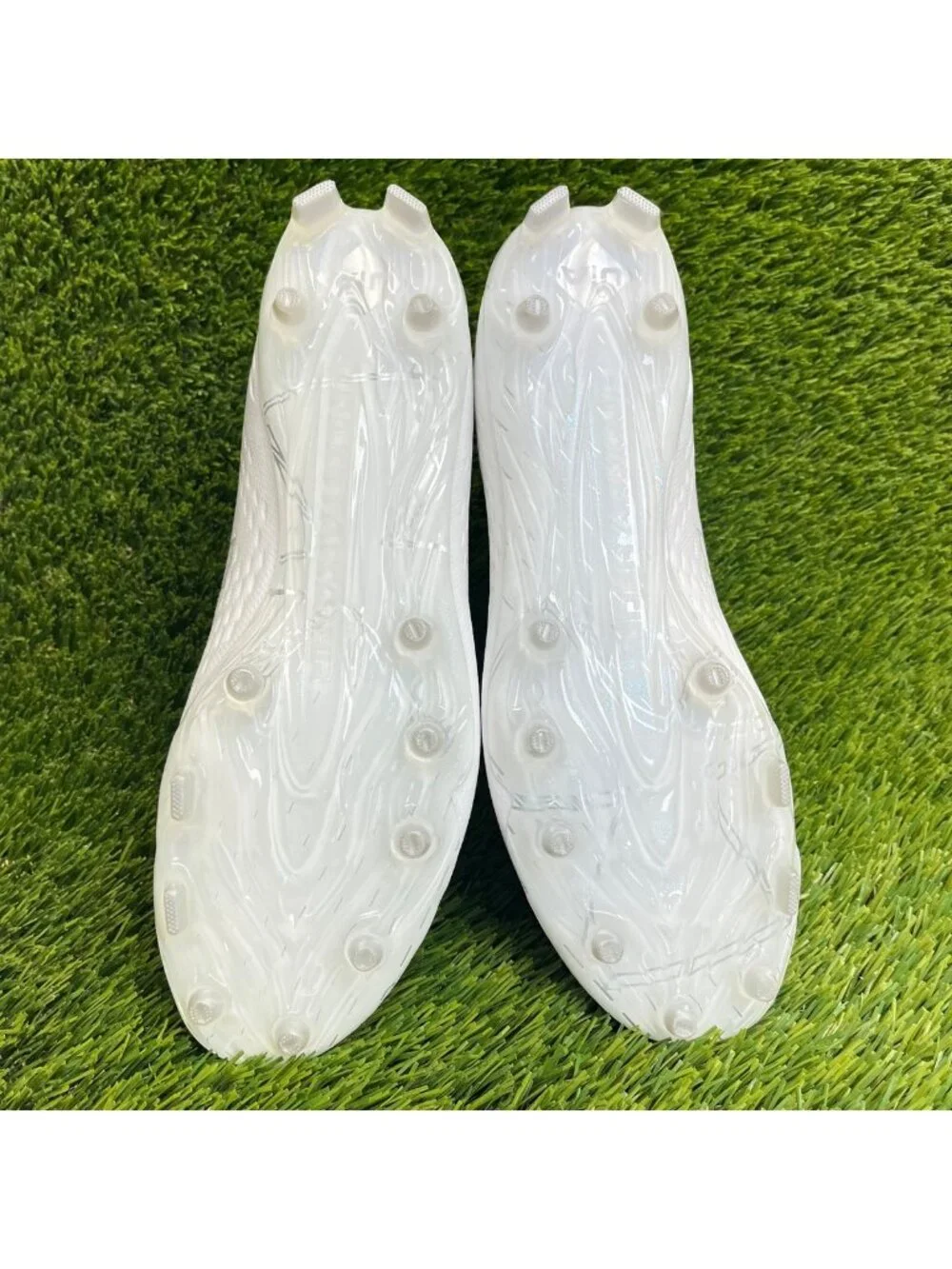 Under Armour Spotlight Lux MC 2.0 Mens Size 8.5 Triple White Football Cleats